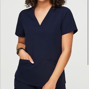 Figs Navy Camsa Three-Pocket Scrub Top